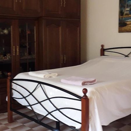 Apartments Bilic Vis Ngoại thất bức ảnh