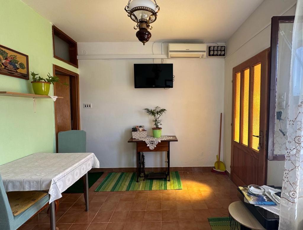 Apartments Bilic Vis Ngoại thất bức ảnh