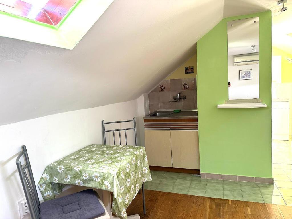 Apartments Bilic Vis Ngoại thất bức ảnh