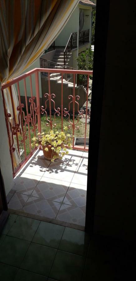 Apartments Bilic Vis Ngoại thất bức ảnh